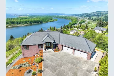 88 Essex Drive, Kelso, WA 98626 - Photo 1