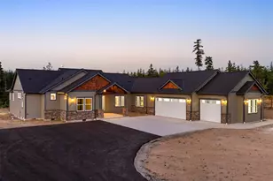 200 SE Sister Mdws Ln, Shelton, WA 98584 - Photo 1