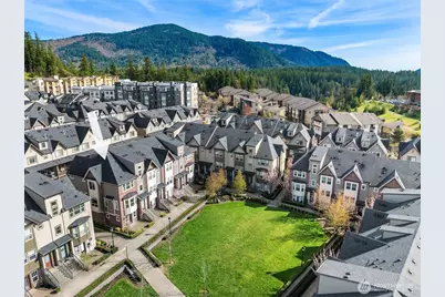 1334 Greenwich Walk NE, Issaquah, WA 98029 - Photo 1