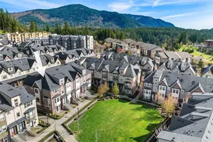 1334 Greenwich Walk NE, Issaquah, WA 98029 - Photo 1