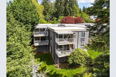 1111 Kirkland Avenue #5A, Kirkland, WA 98033 - Photo 1