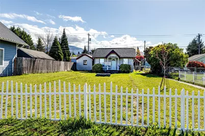 216 E 9th Street, Port Angeles, WA 98362 - Photo 1