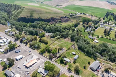 686 Preston Avenue, Waitsburg, WA 99361 - Photo 1