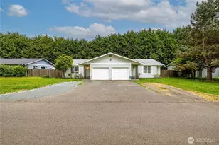 9709 11th Ave Ct E, Tacoma, WA 98445 - Photo 1