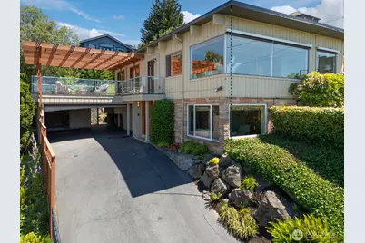 6520 37th Avenue NW, Seattle, WA 98117 - Photo 1