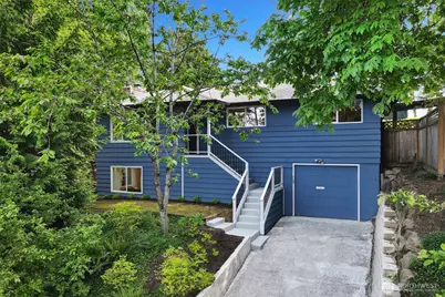 425 31st Avenue, Seattle, WA 98122 - Photo 1