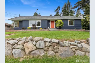 10723 Densmore Avenue N, Seattle, WA 98133 - Photo 1