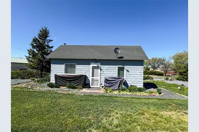 304 Ws 1st Street, Lind, WA 99341 - Photo 1