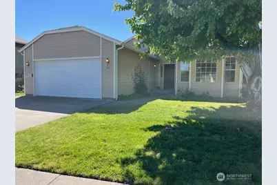 434 SE Stanford Pl, College Place, WA 99324 - Photo 1