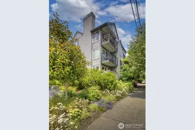 5901 Phinney Avenue N #103, Seattle, WA 98103 - Photo 1