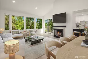 1101 Bellefield Park Ln, Bellevue, WA 98004 - Photo 1