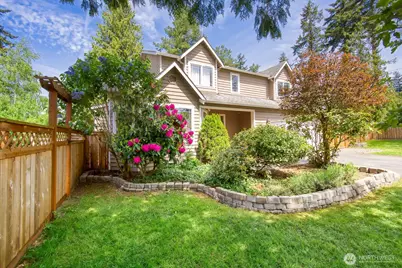 12203 Densmore Avenue N, Seattle, WA 98133 - Photo 1