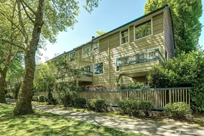 1717 16th Avenue #3, Seattle, WA 98122 - Photo 1
