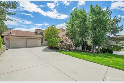 140 Heather Lane, Wenatchee, WA 98801 - Photo 1