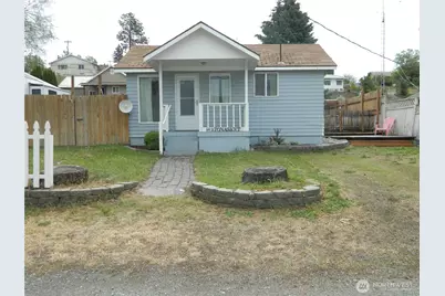 114 1/2 Tonasket Avenue, Tonasket, WA 98855 - Photo 1