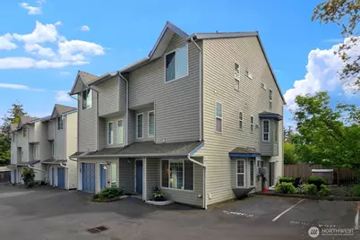 12549 Roosevelt Way NE #13, Seattle, WA 98125 - Photo 1