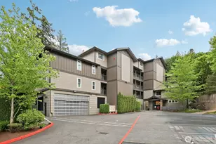 18609 SE Newport Way, Issaquah, WA 98027 - Photo 1