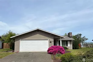 428 W I St, Shelton, WA 98584 - Photo 1