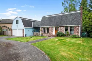 17910 Spruce Way, Lynnwood, WA 98037 - Photo 1