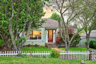 4124 SW 104th St, Seattle, WA 98146 - Photo 1