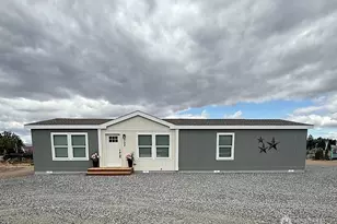 702 Bryce Pl SW, Mattawa, WA 99349 - Photo 1