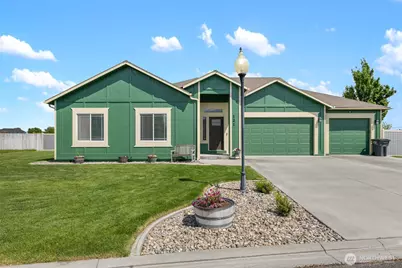 121 Scenic Drive NE, Moses Lake, WA 98837 - Photo 1
