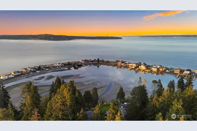 10220 NE Lafayette Avenue, Bainbridge Island, WA 98110 - Photo 1