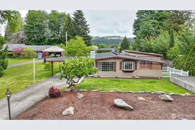 605 Wood Avenue, Sumner, WA 98390 - Photo 1