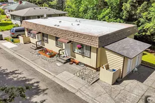 950 954 Cedar St, Blaine, WA 98230 - Photo 1