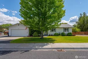 4325 W William Ave, Moses Lake, WA 98837 - Photo 1