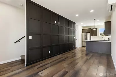 2421 SW Findlay Street, Seattle, WA 98106 - Photo 1