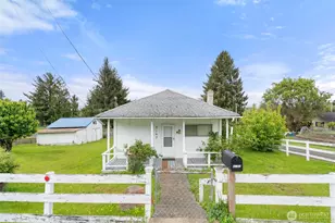 2162 Harvard St, Raymond, WA 98577 - Photo 1