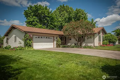 29 NE Ivy Lane, College Place, WA 99324 - Photo 1