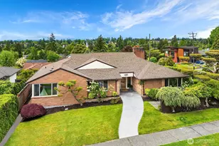 6085 Ann Arbor Ave NE, Seattle, WA 98115 - Photo 1