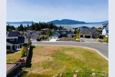 3901 Rockridge Parkway, Anacortes, WA 98221 - Photo 1