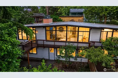 846 NE 104th Street, Seattle, WA 98125 - Photo 1