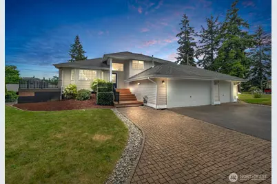 16929 52nd Avenue W, Lynnwood, WA 98037 - Photo 1