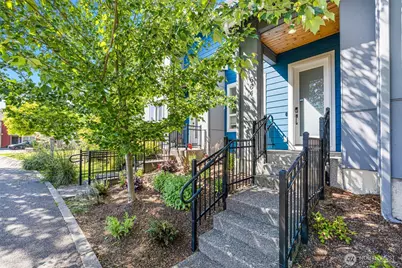 684 SW 100th Street, Seattle, WA 98106 - Photo 1