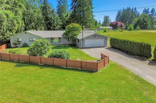 10202 Pipeline Rd E, Puyallup, WA 98373 - Photo 1