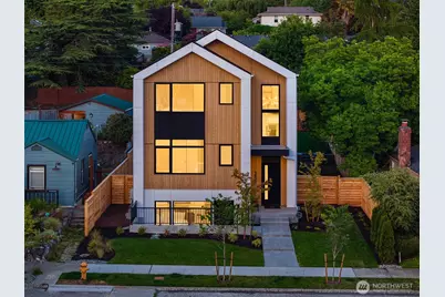 5822 56th Avenue NE, Seattle, WA 98105 - Photo 1