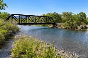 421 Cottonwood Rd, Thorp, WA 98946 - Photo 1