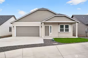 1019 Redwood Rd, Moses Lake, WA 98837 - Photo 1