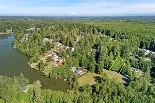 1891 SE Crescent Dr, Shelton, WA 98584 - Photo 1