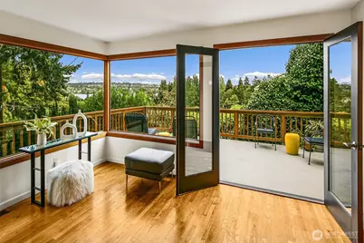 718 N 59th Street, Seattle, WA 98103 - Photo 1