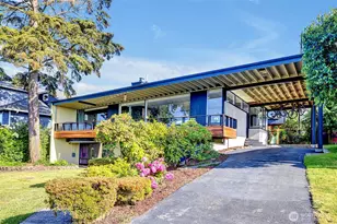 7221 S Sunnycrest Rd, Seattle, WA 98178 - Photo 1