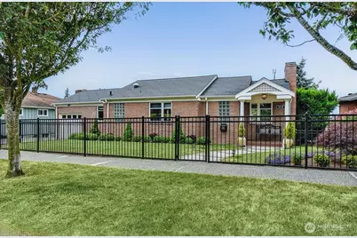 5939 36th Avenue SW, Seattle, WA 98126 - Photo 1