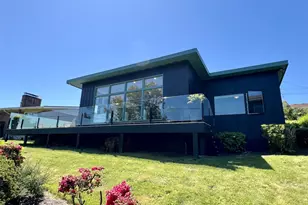 10846 Garden Pl S, Seattle, WA 98178 - Photo 1