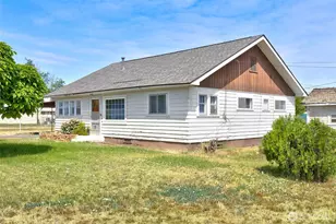 311 Franklin Ave, Toppenish, WA 98948 - Photo 1