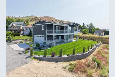 200 Pinnacle Place, Chelan, WA 98816 - Photo 1