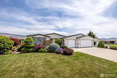 580 Canyon Drive, East Wenatchee, WA 98802 - Photo 1